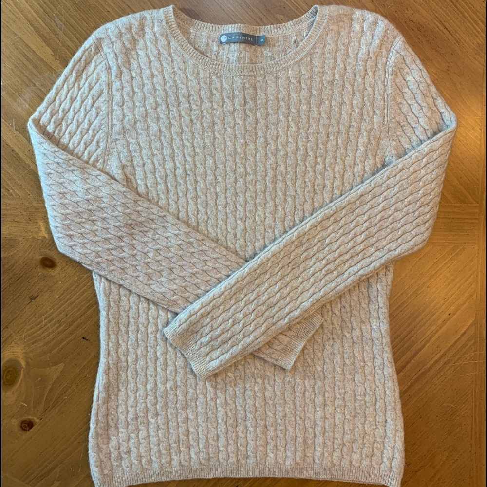 In Cashmere sweater